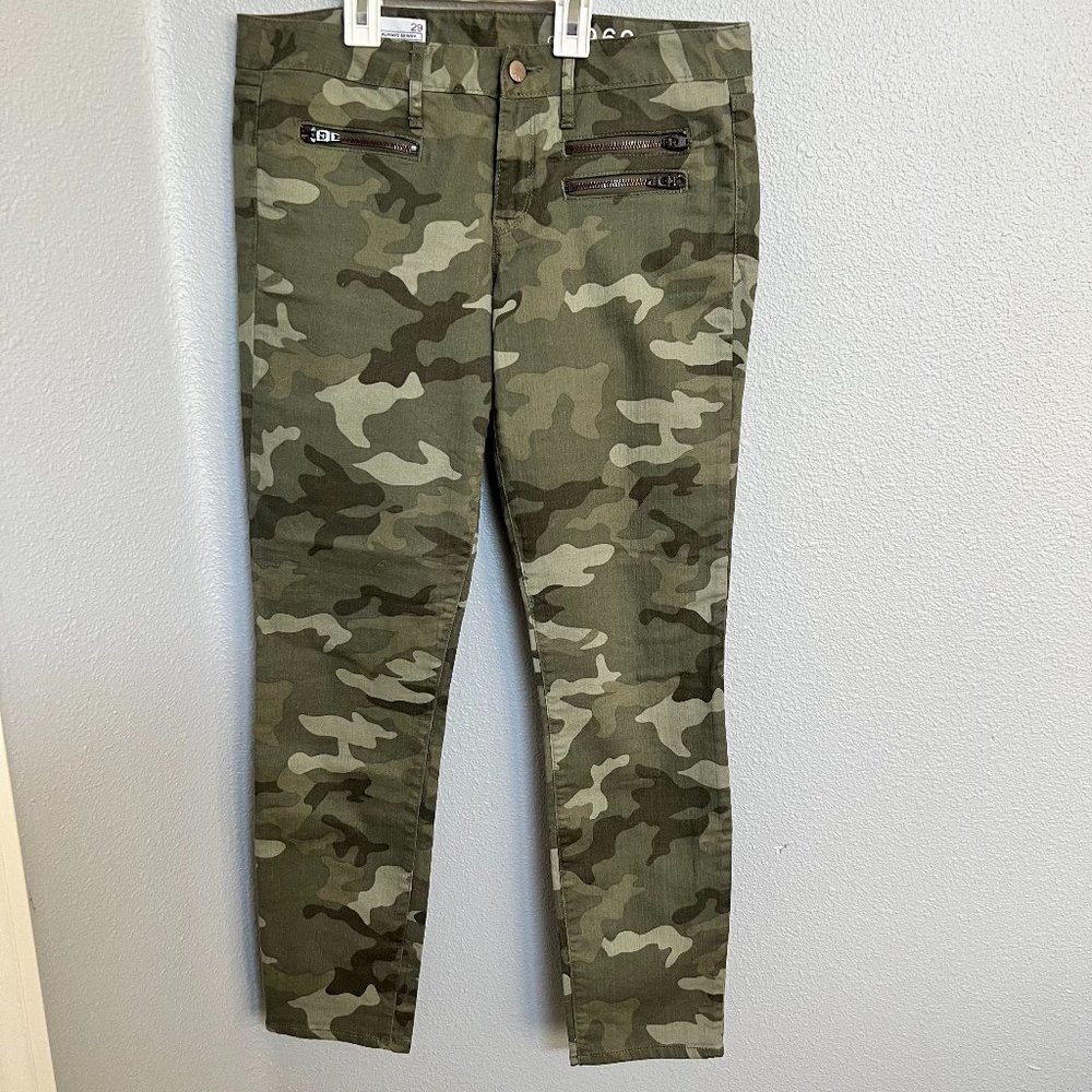 GAP "Always Skinny" Green Camo Jeggings with Moto Zipper Details